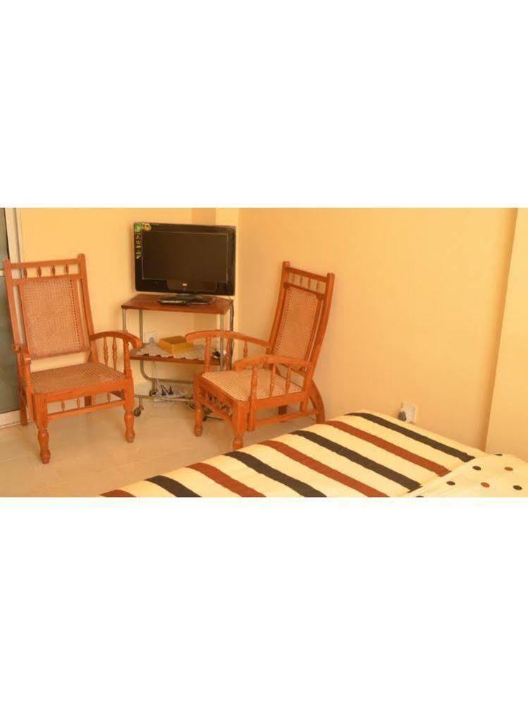 Appartement Frangipani à Dehiwala-Mont Lavinia Extérieur photo